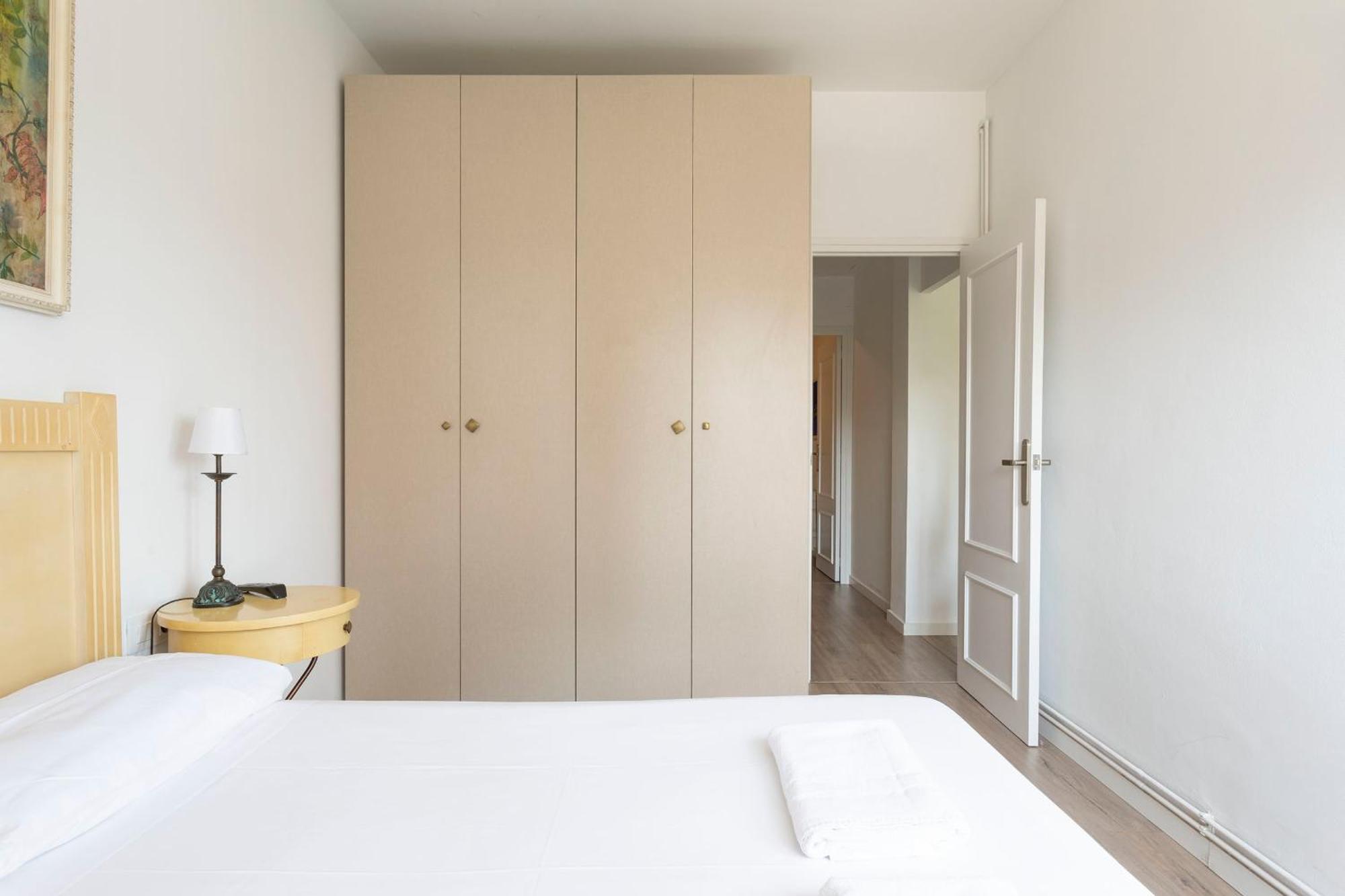 Cozy Apartment Near Fira Gran Via With Ac L'Hospitalet de Llobregat Dış mekan fotoğraf
