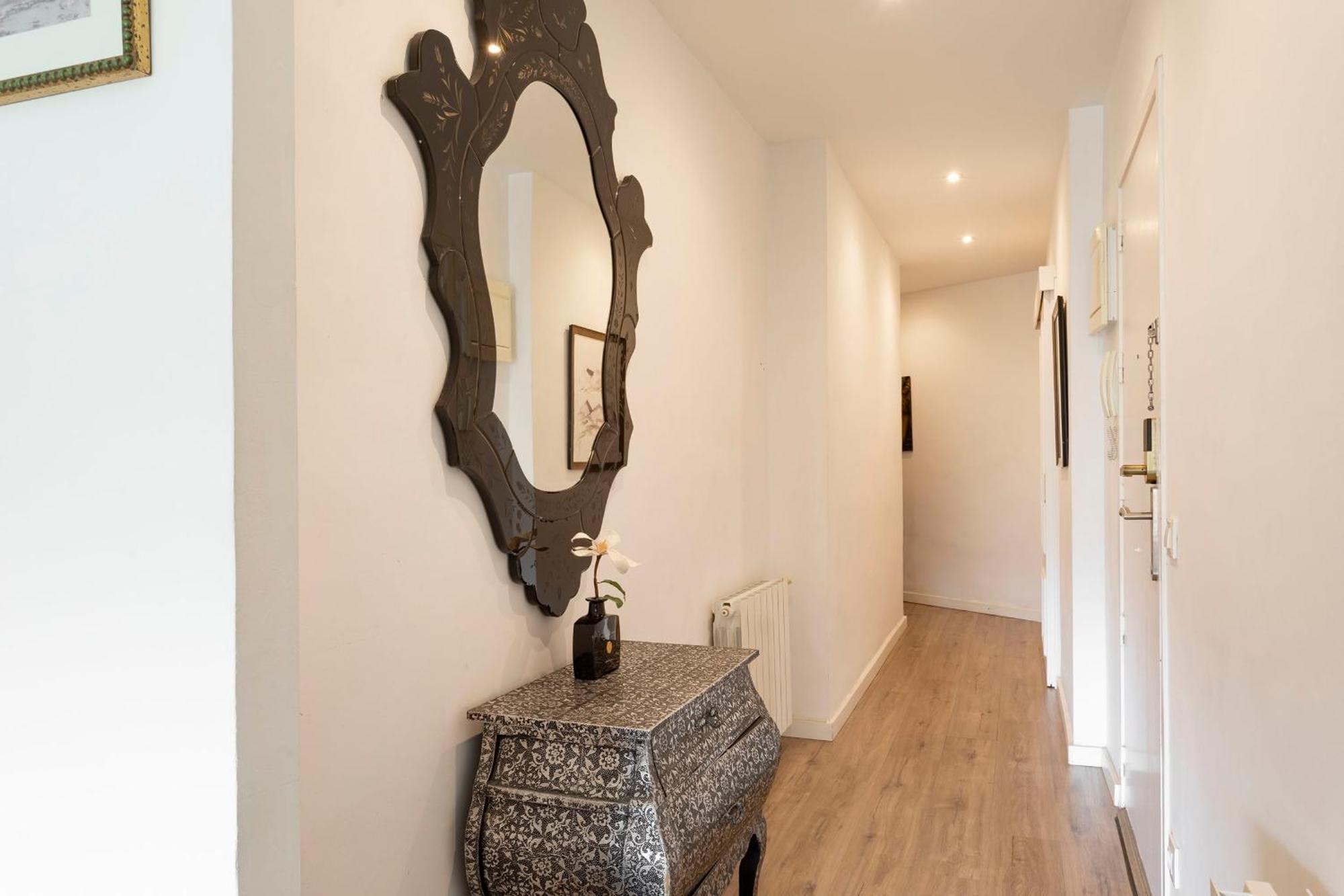 Cozy Apartment Near Fira Gran Via With Ac L'Hospitalet de Llobregat Dış mekan fotoğraf